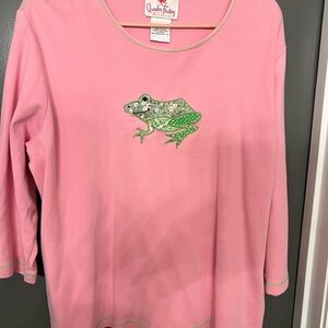 Quacker Factory Pink with Frog . Size XL. Embellished Top artsy